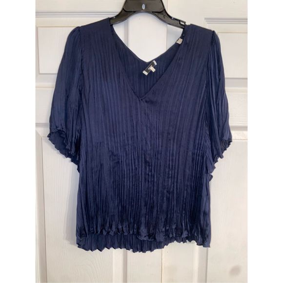 VINCE Flutter Sleeve Crushed Satin Top In Coastal, Navy Blue, Sz Large, MP $295 - Picture 12 of 13